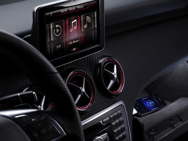 Mercedes-Benz A-Klasse mit iPhone Integration