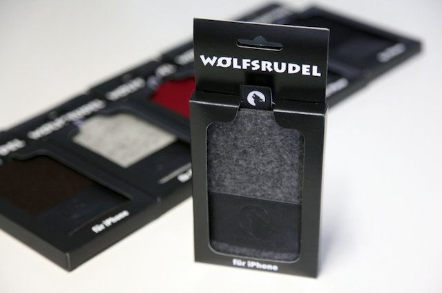 Wolfsrudel iPhone Hülle